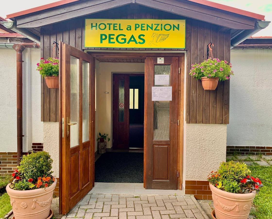 Hotel A Penzion Pegas Vlachovice Eksteriør bilde